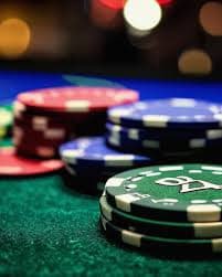 Antarmuka permainan NetEnt di platform balai toto menampilkan slot dan meja dealer langsung